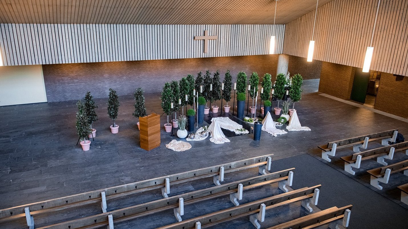Innenansicht Kapelle auf dem Waldfriedhof Dodeshaus
